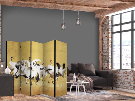 Paravent - Japanese cranes - a flock of birds against a golden background based on a painting by Ishida Yūtei