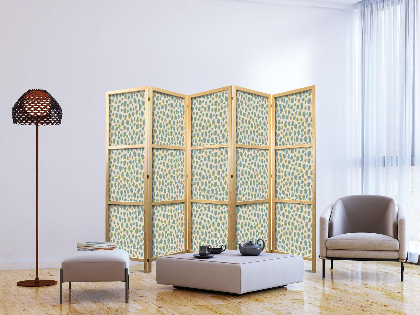 Japanischer Paravent - Giraffe Pattern - Animal Pattern in Turquoise Spots on a Light Background Artgeist