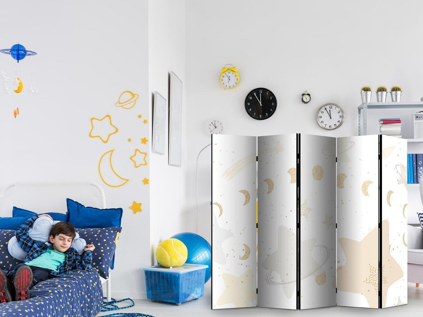 Paravent - Fairy-Tale Galaxy - Moon Phases in Shades of Yellow Among Stars in Beige and Ash Colors with Stardust