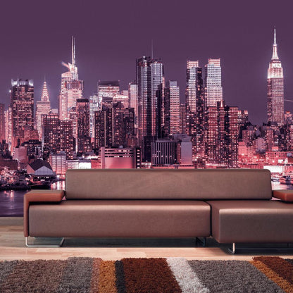 Fototapete Manhattan Skyline bei Nacht in Violett

