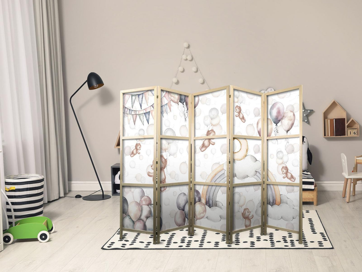 Japanischer Paravent - Plush Bears with Balloons - Flying light-brown bears among balloons - clouds - and rainbows in subdued - pastel colors