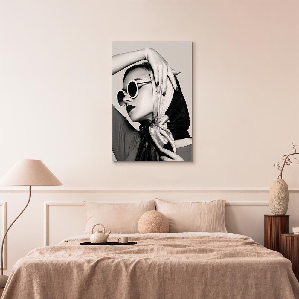 Leinwandbild - Stylish Lady (1 Part) Vertical
