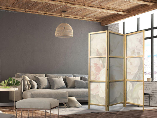 Japanischer Paravent - Blooming Peonies - Bright Large Flowers Enveloped in White Mist