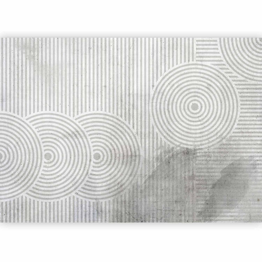 Abstraktes Wanddesign in Hellgrau und Graphit

