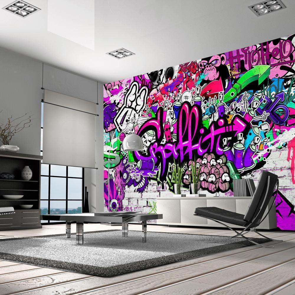 Lila Graffiti-Fototapete mit urbanem Stil für moderne Räume

